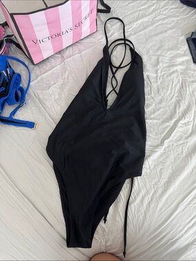 Express Black Strappy Plunge One-Piece Swimsuit bathing suit lace back XL cheeky